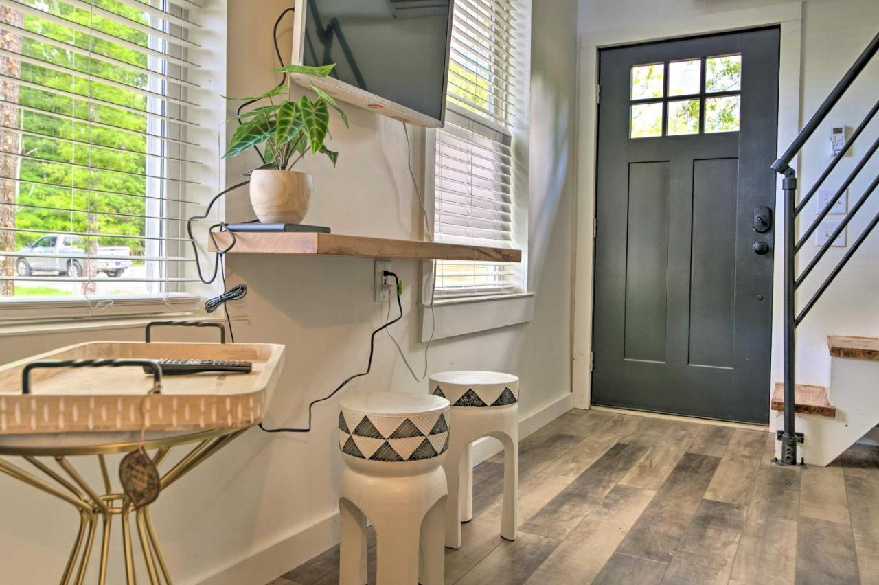 Modern Starkville Tiny Home Near Dining And Msu Εξωτερικό φωτογραφία