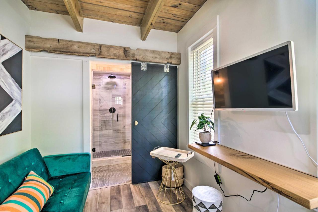 Modern Starkville Tiny Home Near Dining And Msu Εξωτερικό φωτογραφία