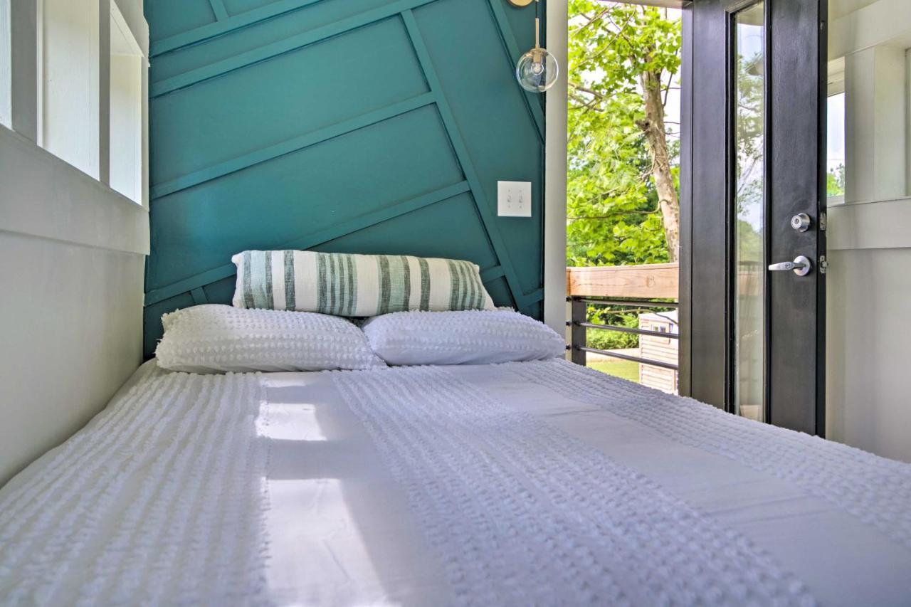Modern Starkville Tiny Home Near Dining And Msu Εξωτερικό φωτογραφία