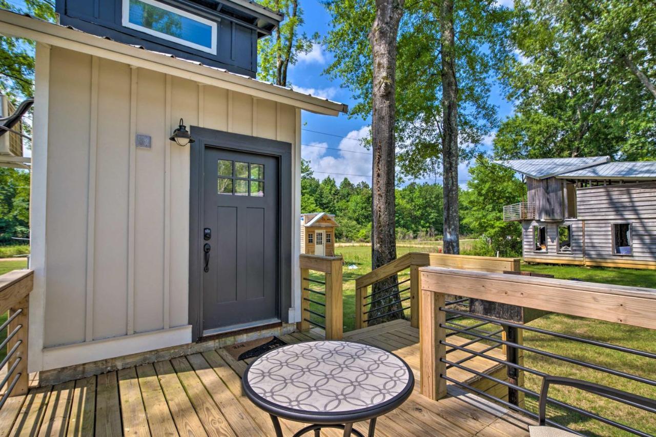 Modern Starkville Tiny Home Near Dining And Msu Εξωτερικό φωτογραφία
